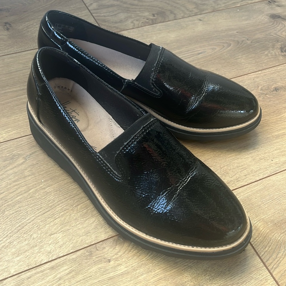Black patent Clarks loafer